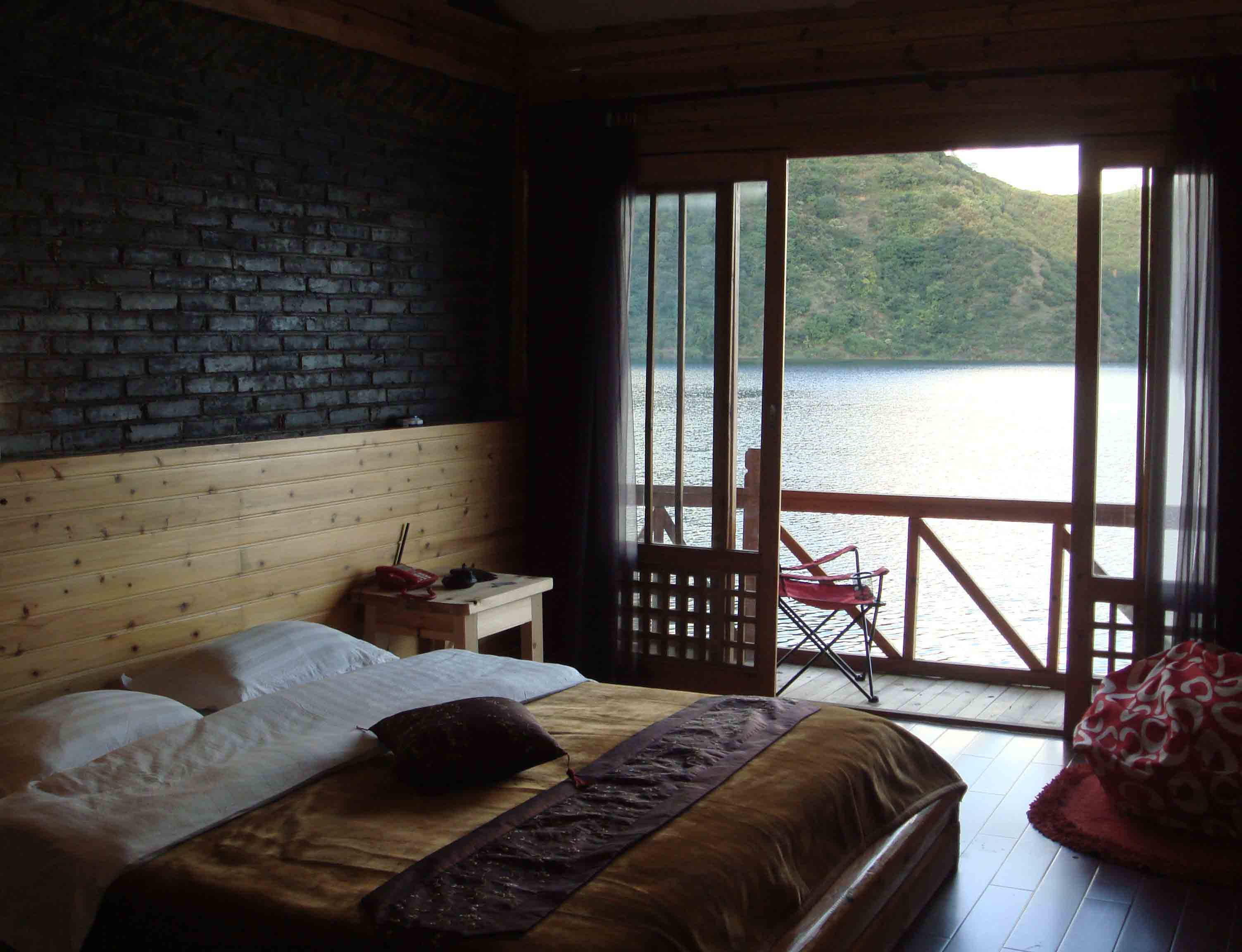 瀘沽湖住宿指南